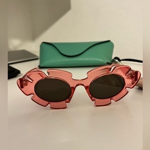 Loewe Paula Ibiza pink sunglasses. Used once, they are in excellent conditions.